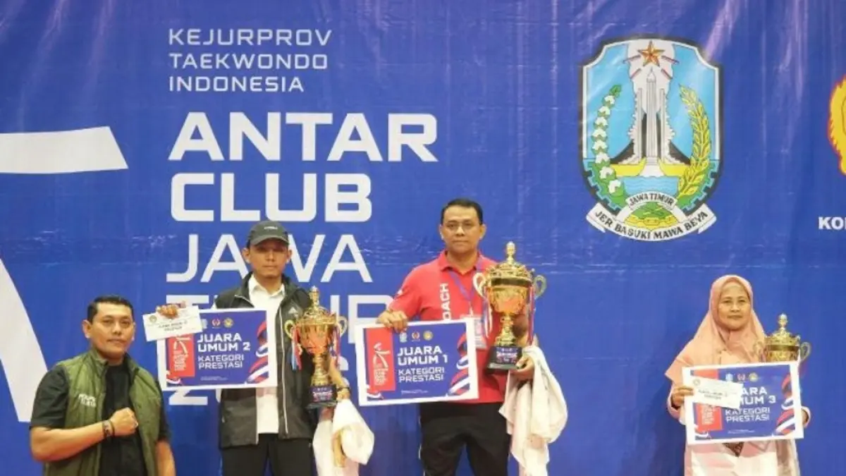 BANGGA : Kerja keras, disiplin, dan semangat pantang menyerah akhirnya membuahkan hasil manis dengan meraih Juara Umum 1 Kategori Prestasi di Kejurprov Taekwondo Indonesia Antar Klub Jawa Timur 2026.