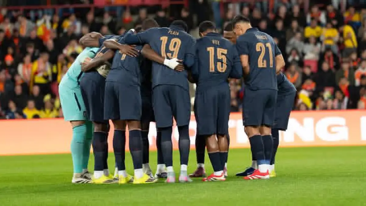 Dari zona Amerika Selatan, Ekuador memastikan tiket Piala Dunia 2026 di bawah dominasi Argentina. Dengan skuad seperti Moises Caicedo, Piero Hincapie, dan Enner Valencia, Ekuador siap bersaing ketat di Grup E. (Instagram @latriecu)
