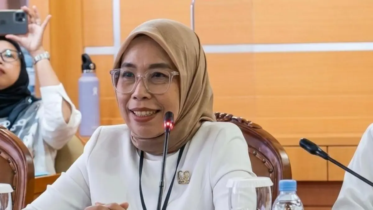 Nunuk Suryani selaku Direktur Jenderal Guru, Dirjen GTKPG Kemdikdasmen menyampaikan jaminan posisi guru non-ASN dari ancaman PHK. (Sumber: Istimewa)