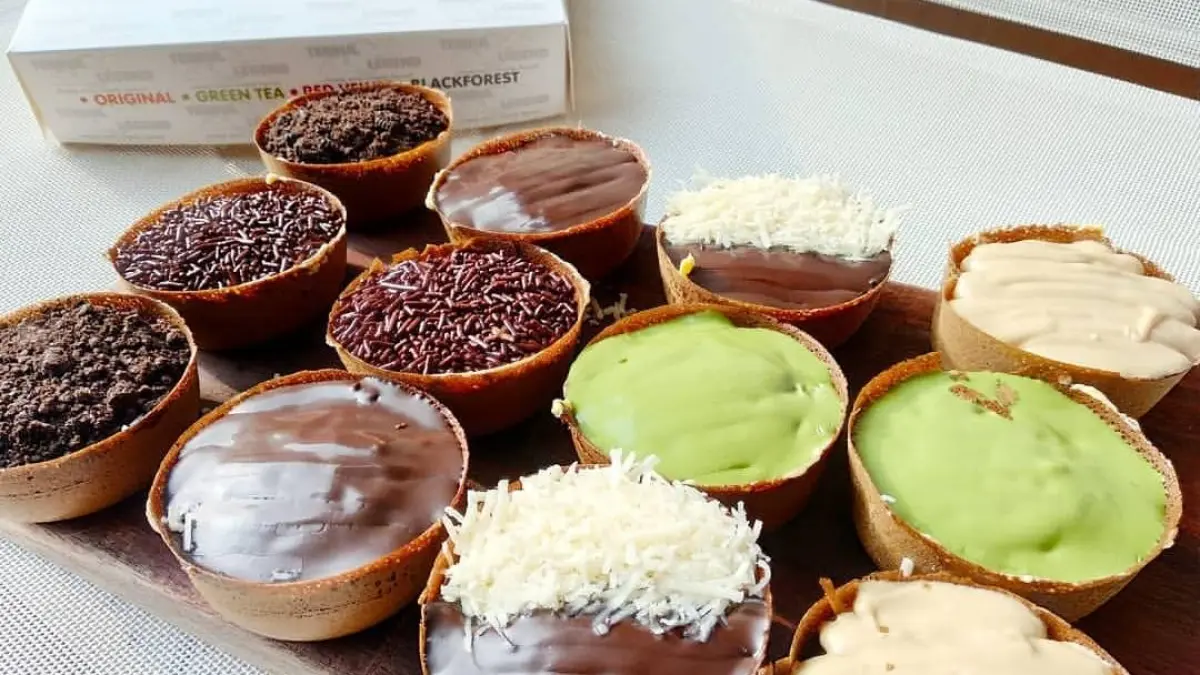 Nikmati terang bulan mini dengan topping berlimpah. (Instagram @terbullegend)