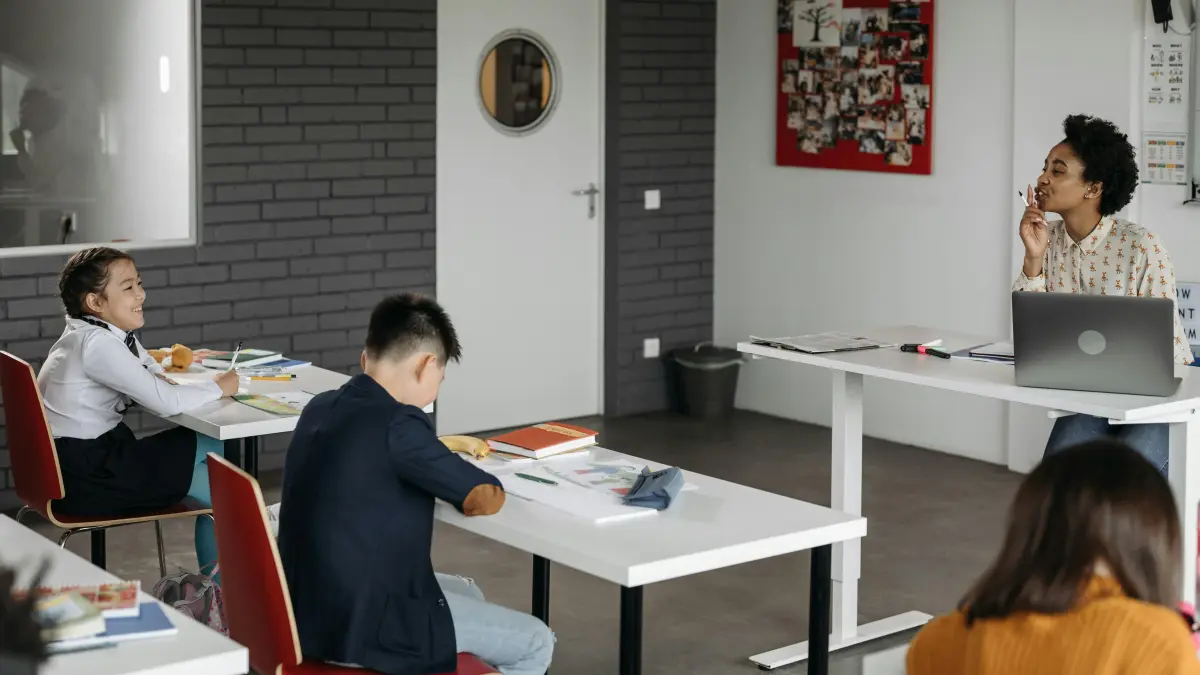 Mahasiswa Semakin Terbiasa Menyimpan Materi Kuliah dalam Bentuk Rekaman.