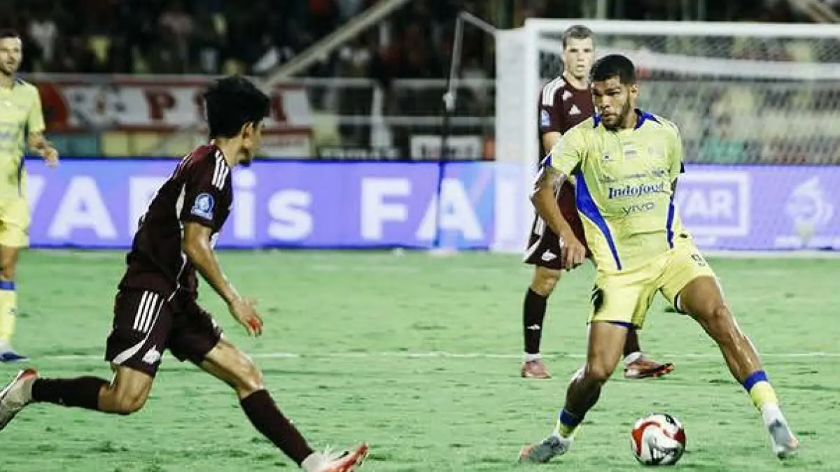 Pertandingan pekan ke-33 BRI Super League 2025/2026 antara PSM Makassar (tuan rumah) melawan Persib Bandung di Stadion Gelora B.J. Habibie, Parepare. Persib keluar sebagai pemenang dengan skor 2-1. (Instagram @persib)