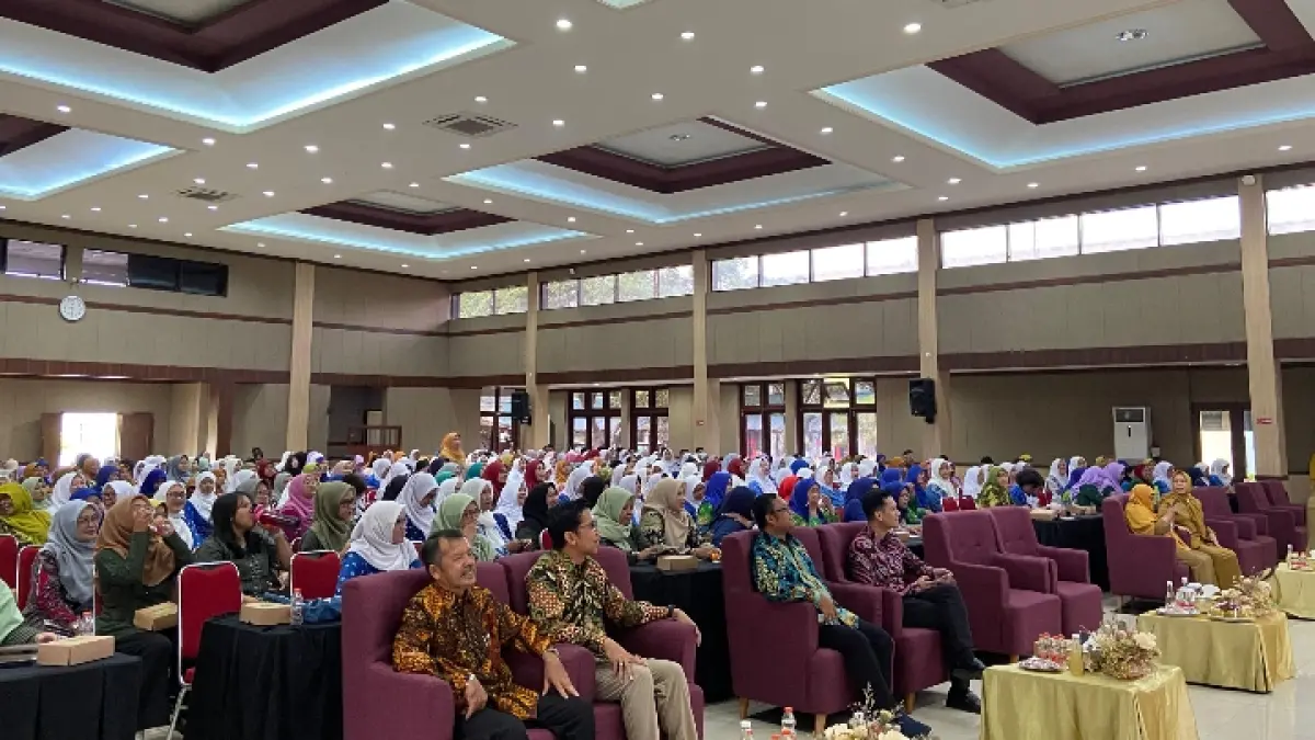 ANTUSIAS: 350 peserta dari guru PAUD, PKBM, dan LKP mengikuti pembukaan Program Semarak 2026 yang digelar Disdikbud Kota Malang.