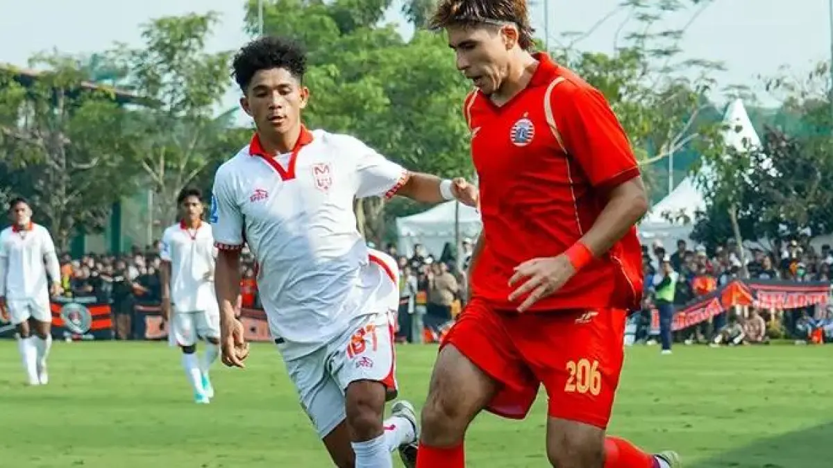 Pertandingan berlangsung sengit selama 2x40 menit dengan skor kacamata. Kemenangan pun harus ditentukan lewat adu penalti. Malut United keluar sebagai juara usai menang 3-2. (Instagram @malutunited_epa)