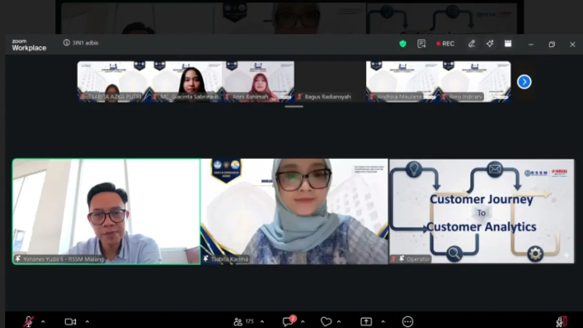 PROFESIONAL: Sesi Kuliah Tamu 3 in 1 Administrasi Bisnis FIA UB tentang Manajemen Data Digital kolaborasi praktisi industri untuk memberikan perspektif langsung mengenai peran data analytics dalam pengambilan keputusan bisnis.