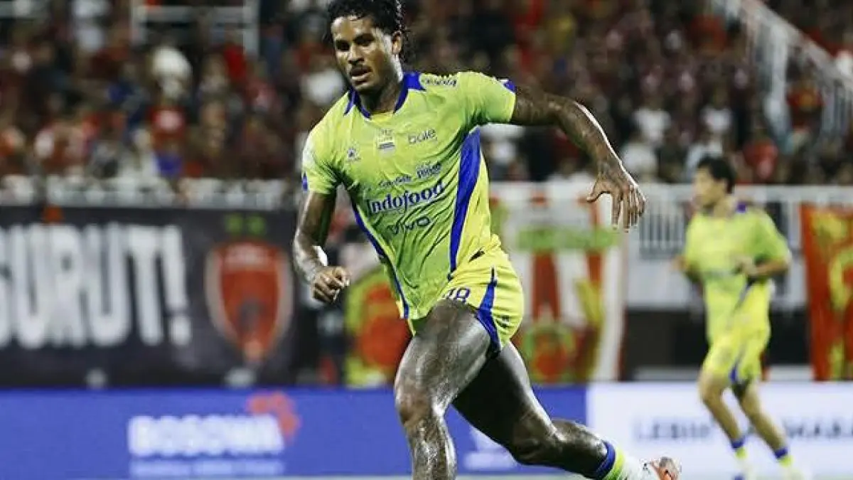Keamanan jadi prioritas utama menjelang laga penutup BRI Super League 2025/2026. Persib Bandung menggandeng Bobotoh, aparat, panitia, hingga masyarakat Bandung untuk menciptakan suasana aman dan kondusif di Stadion Gelora Bandung Lautan Api. (Instagram @persib)