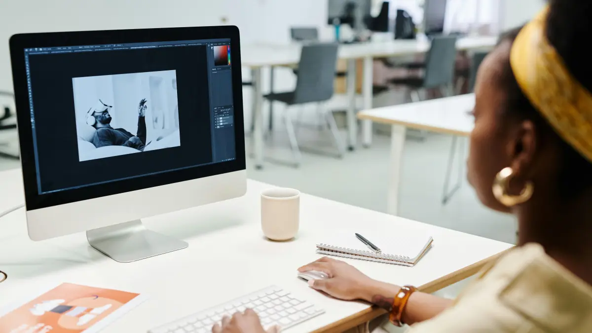 Memilih jurusan kuliah yang sesuai kepribadian dapat memaksimalkan potensi belajar dan karier. (Foto; Pexels)