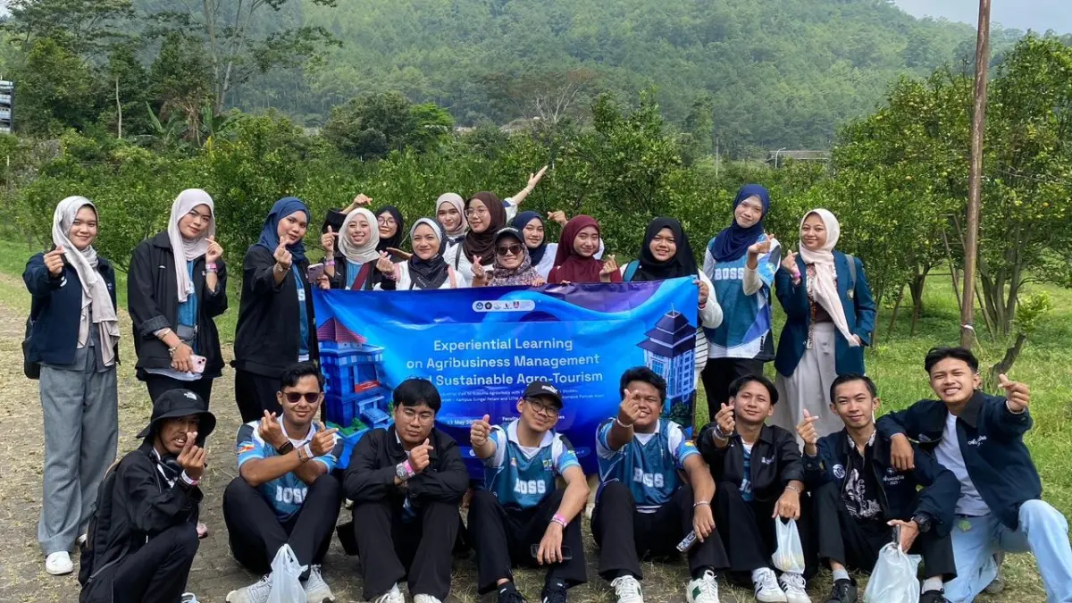 KERJA SAMA: Mahasiswa Fakultas Vokasi UB dan mahasiswa UiTM mengikuti inbound programme.