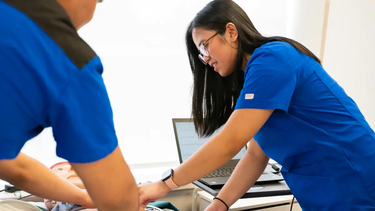 Beberapa jurusan menghabiskan sebagian besar waktu kuliah di luar kelas, langsung bersentuhan dengan dunia nyata. (Foto; Pexels)