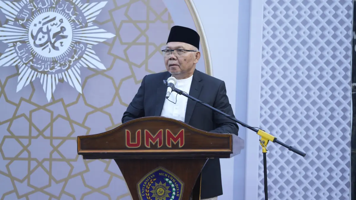 MANFAAT SOSIAL: Wakil Rektor II UMM, Dr. Ahmad Juanda, Ak., M.M., C.A memberikan wejangan dalam peringatan Iduladha kali ini.