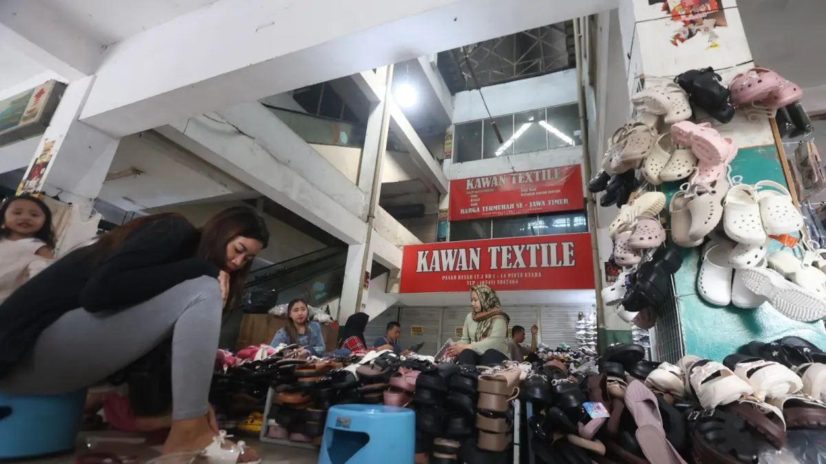 Wacana revitalisasi Pasar Besar lewat skema Kerja Sama Pemerintah dengan Badan Usaha (KPBU) terus bergulir. Saat ini, Pemkot Malang tengah mematangkan persyaratan administrasinya. Selanjutnya, mereka bakal mengajukan dokumen resmi kepada Kementerian Keuangan (Kemenkeu) RI.