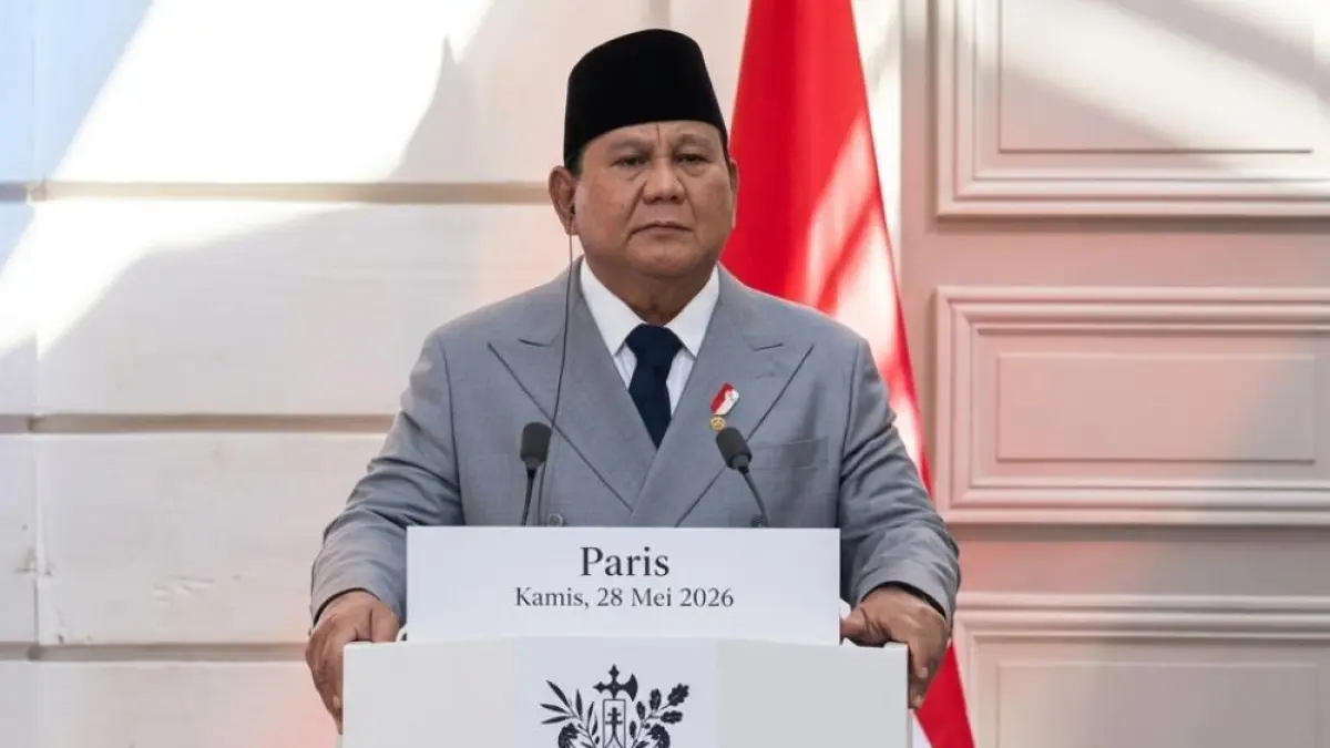 Presiden Prabowo di Istana Élysée menginstruksikan seluruh sekolah di Indonesia mengajarkan Bahasa Perancis. (Sumber: Istimewa).