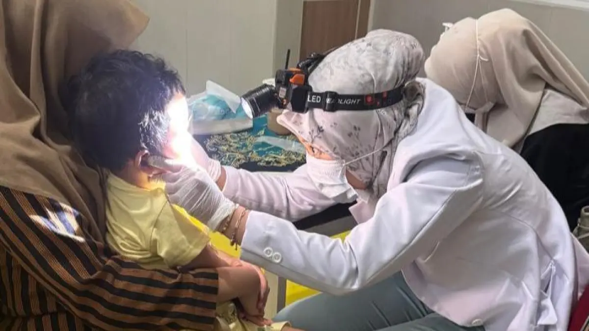CEKATAN: drg Meilia Aquina Hakim Sp PM MMRs saat praktik.