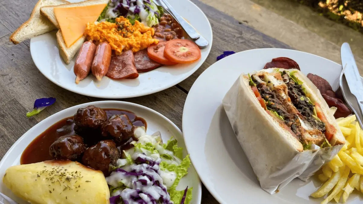 Menu Big Brekky menawarkan sarapan ala barat. (Bela Handayani30 / Google Maps)