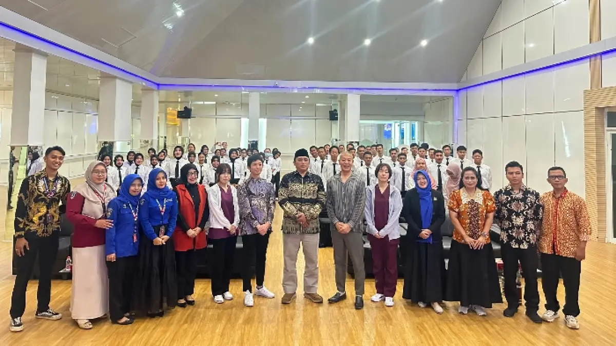 SEMANGAT: Pelatihan yang digelar Padang Bai Group bekerja sama dengan Tomoiki-kai Group Jepang.