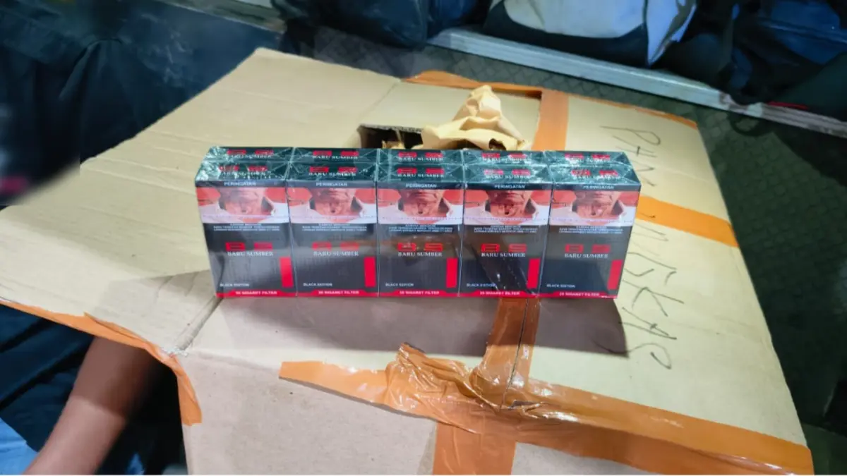 Rokok ilegal merek Marbol tanpa cukai diamankan petugas Bea Cukai Malang di Kedungkandang. (Dokumen Bea Cukai Malang)