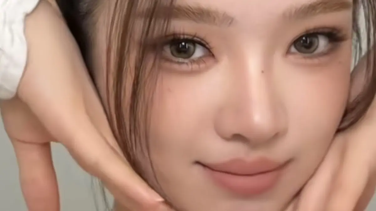 Ilustrasi Latte Makeup (Source: Tiktok/@naomilane_makeup)