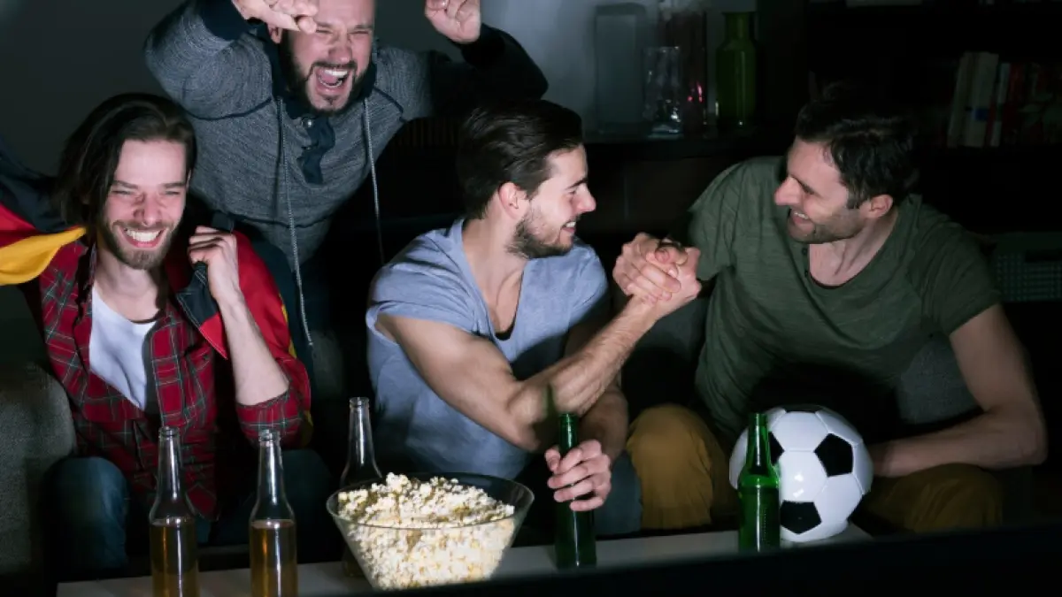 Nobar Piala Dunia 2026 di Rumah dengan suasana paling seru (Sumber: Freepik)