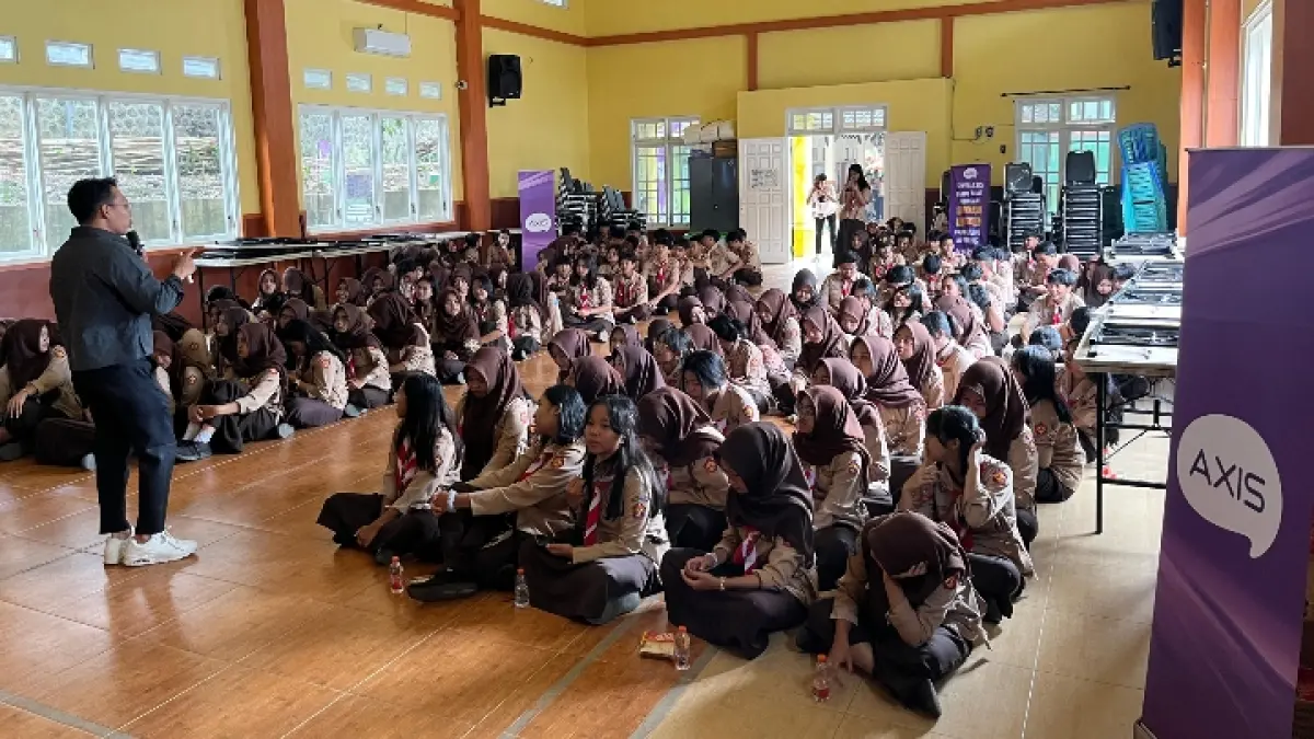 ANTUSIAS: Sebanyak 200 siswa SMAN 2 Batu bersemangat mengikuti AXIS School Fest-Workshop X Jawa Pos Radar Malang yang diadakan PT XLSMART Telecom Sejahtera Tbk (XLSMART).