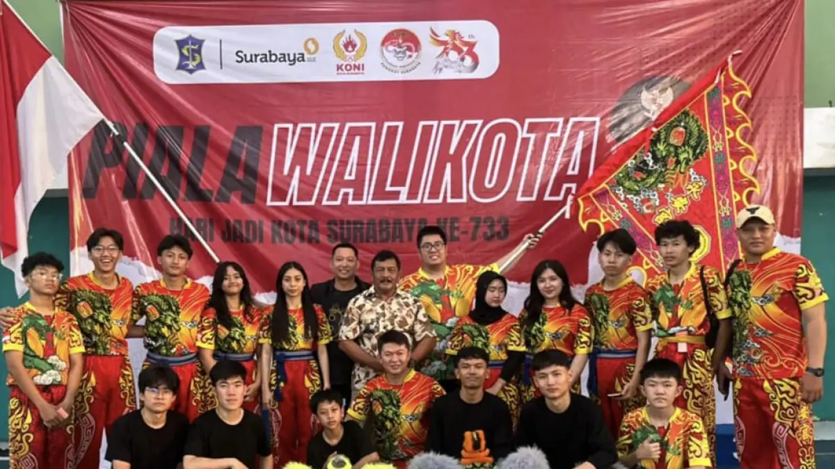 BERPRESTASI: Atlet Barongsai Kota Malang berhasil meraih dua medali emas dan satu medali perak dalam Kejuaraan Piala Wali Kota Surabaya di GOR Gelangang Remaja, Surabaya, 13-14 Juni lalu.