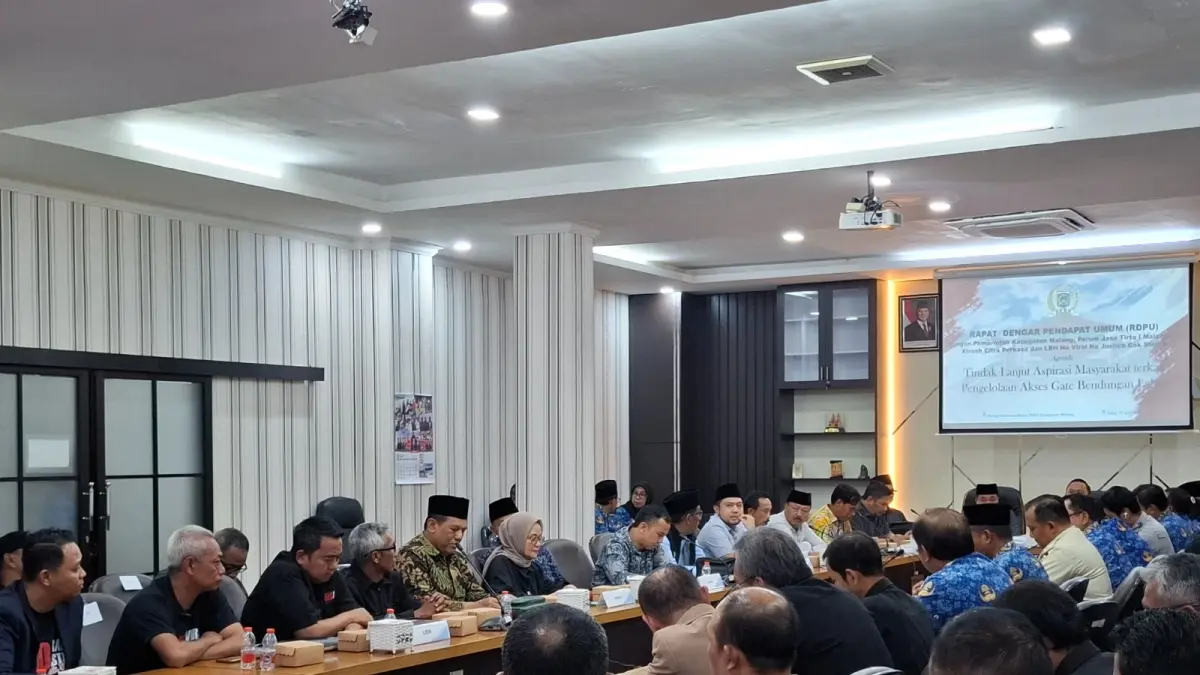 RDPU di gedung DPRD Kabupaten Malang kemarin (17/6)