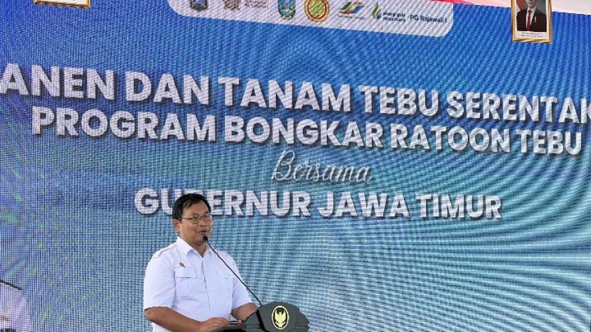 OPTIMISTIS: Direktur Operasional PT SGN Kuntoro Boga Andri saat memberi sambutan.