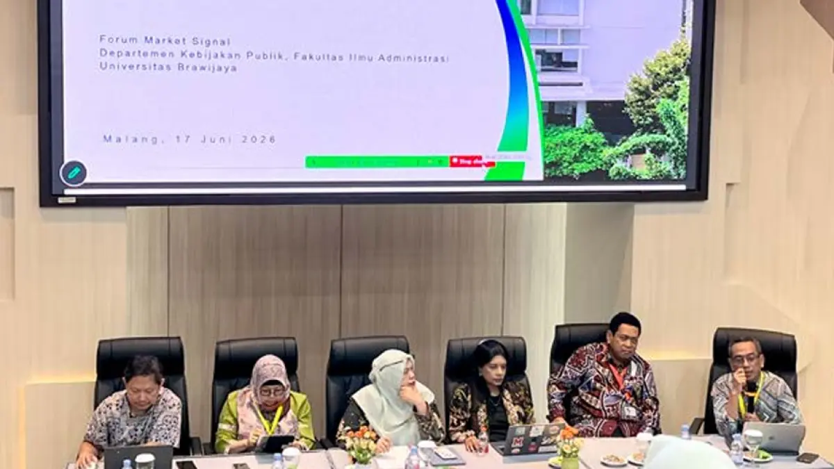 BERLANGSUNG SUKSES: Jajaran pakar dari beragam latar belakang melakukan review kurikulum di enam Prodi FIA UB, pada Rabu, 17 Juni lalu.