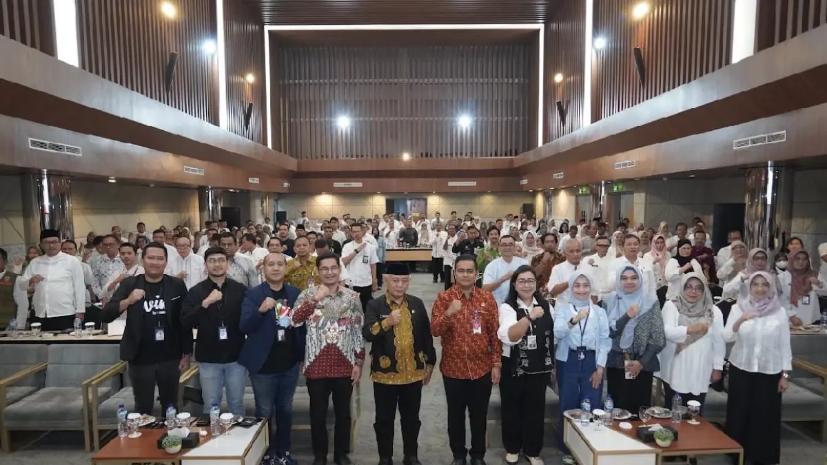 DIGITALISASI: Bupati Malang H M. Sanusi hadir dalam sosialisasi implementasi KKPD di Rayz UMM Hotel kemarin (19/6).