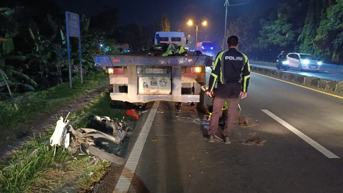 Salah satu titik jalur rawan kecelakaan di Lawang, Kabupaten Malang.