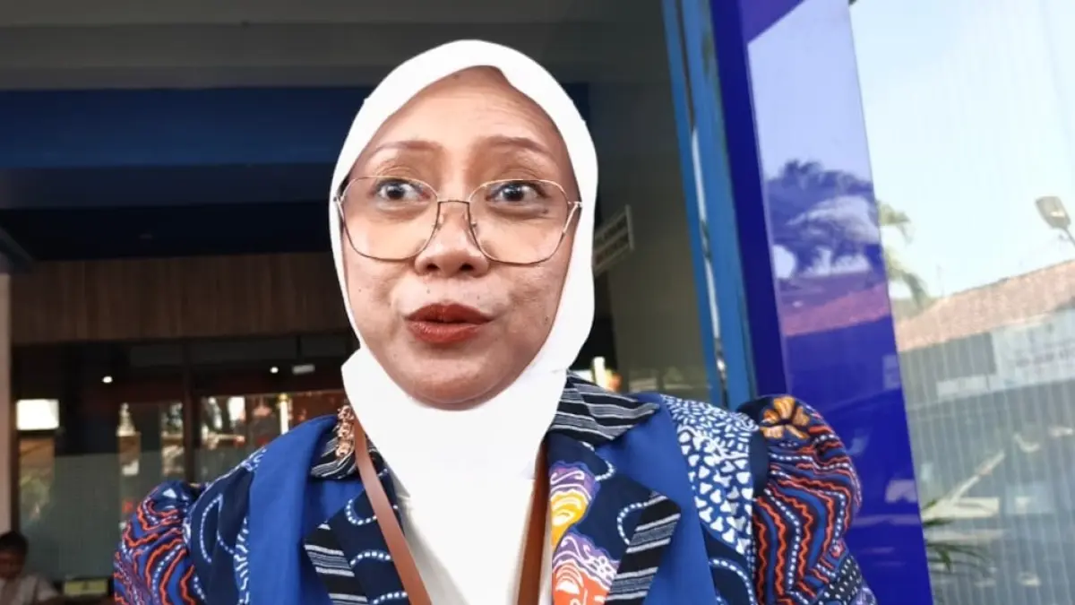 BERTAHAP: Camat Sukun Dian Kuntari menyampaikan progres realisasi program RT Berkelas di wilayahnya, Senin lalu (22/6). (Andika Satria Perdana/Radar Malang)