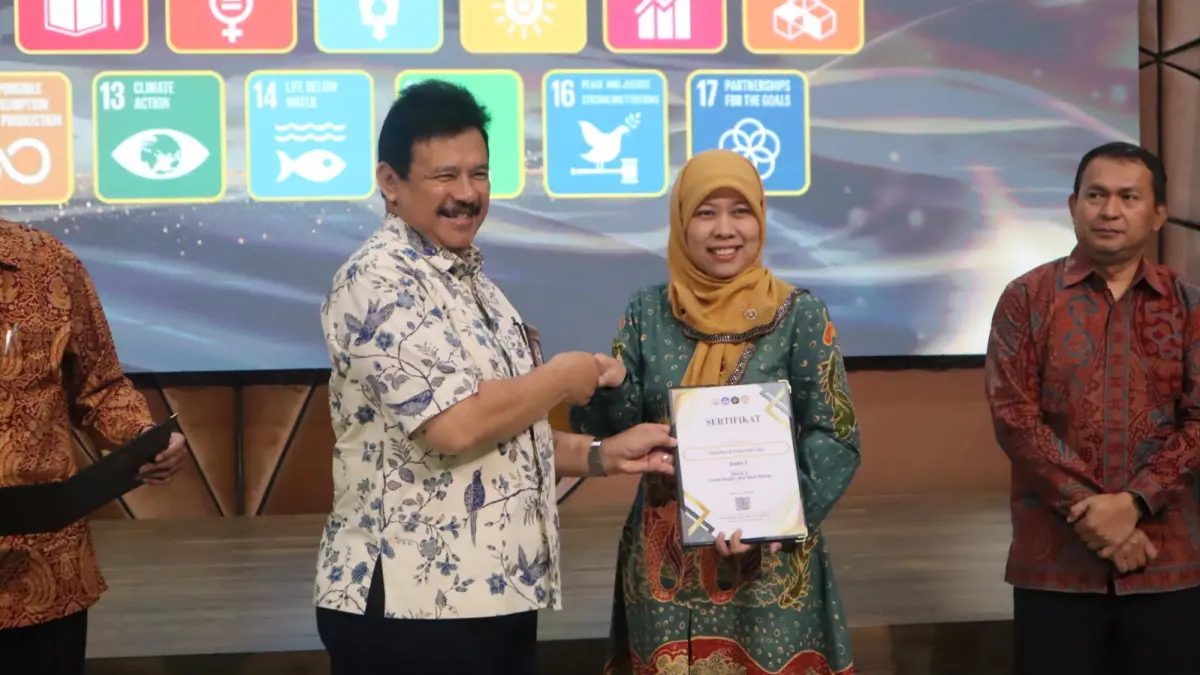 KOMITMEN: FKG UB meraih Juara 2 kategori SDGs 3 mencerminkan kontribusi FKG UB dalam meningkatkan kesehatan dan kesejahteraan masyarakat.