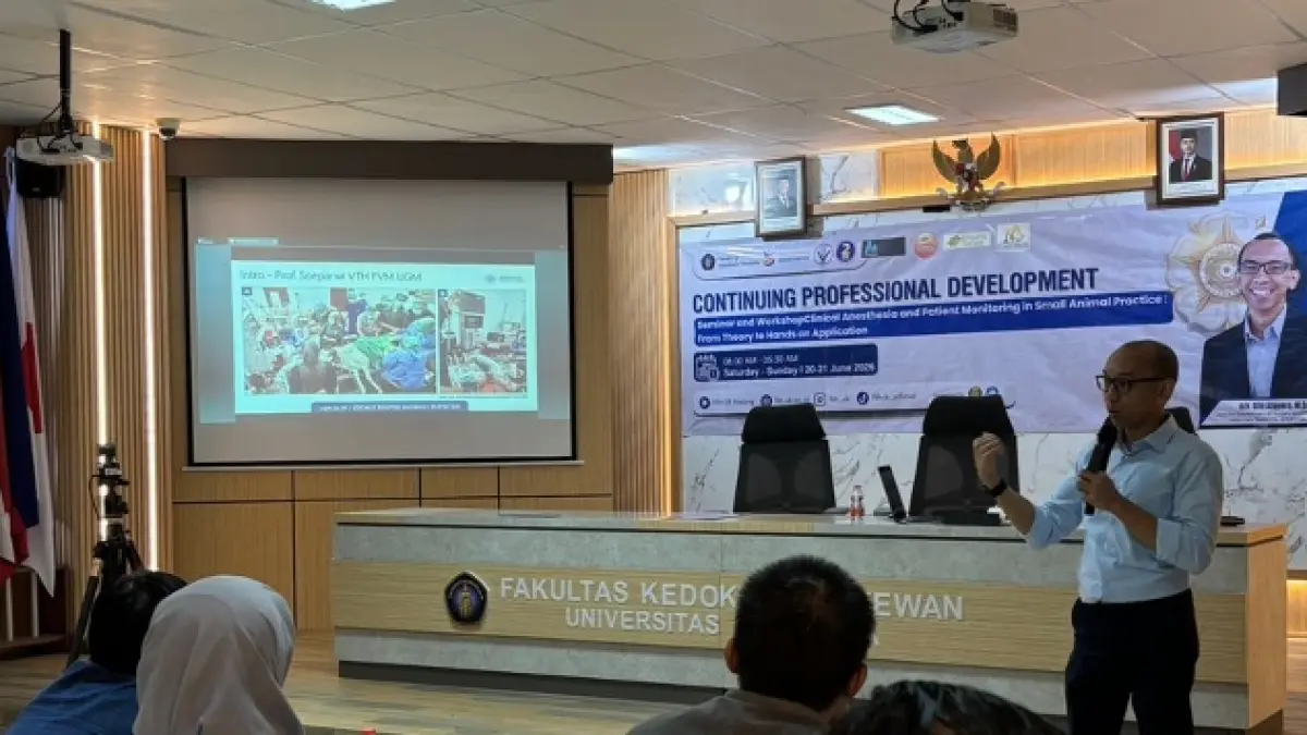 SEMANGAT: Kegiatan CPD yang dipandu drh Dito Anggoro, M.Sc., Ph.D.