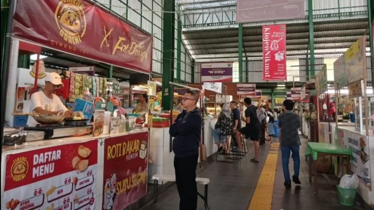 foto pasar klojen (google)
