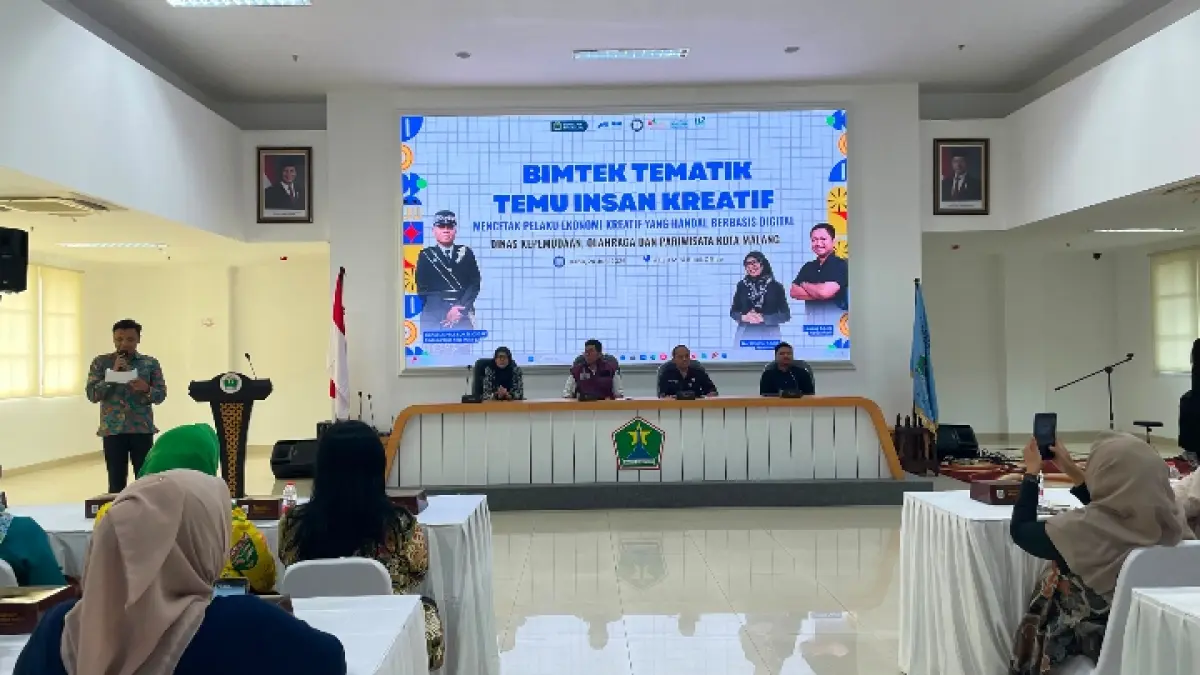 TINGKATKAN KOMPETENSI: Disporapar Kota Malang menyelenggarakan Bimtek Tematik Temu Insan Kreatif dengan tema Mencetak Pelaku Ekonomi Kreatif yang Handal Berbasis Digital, Rabu (24/6).