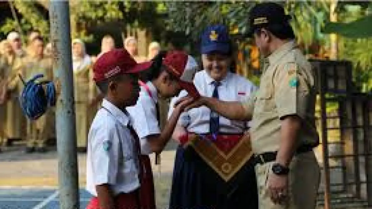 Masa pengenalan lingkungan sekolah SMP Negeri 15 Malang (Sumber: SMP Negeri 15 Malang)