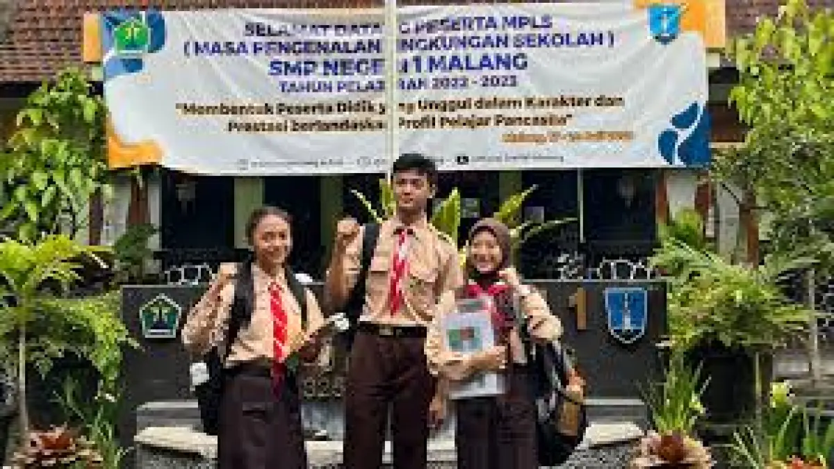 Siswa siswi SMP Negeri 1 Malang yang mengikuti MPLS (Sumber: SMP Negeri 1 Malang)
