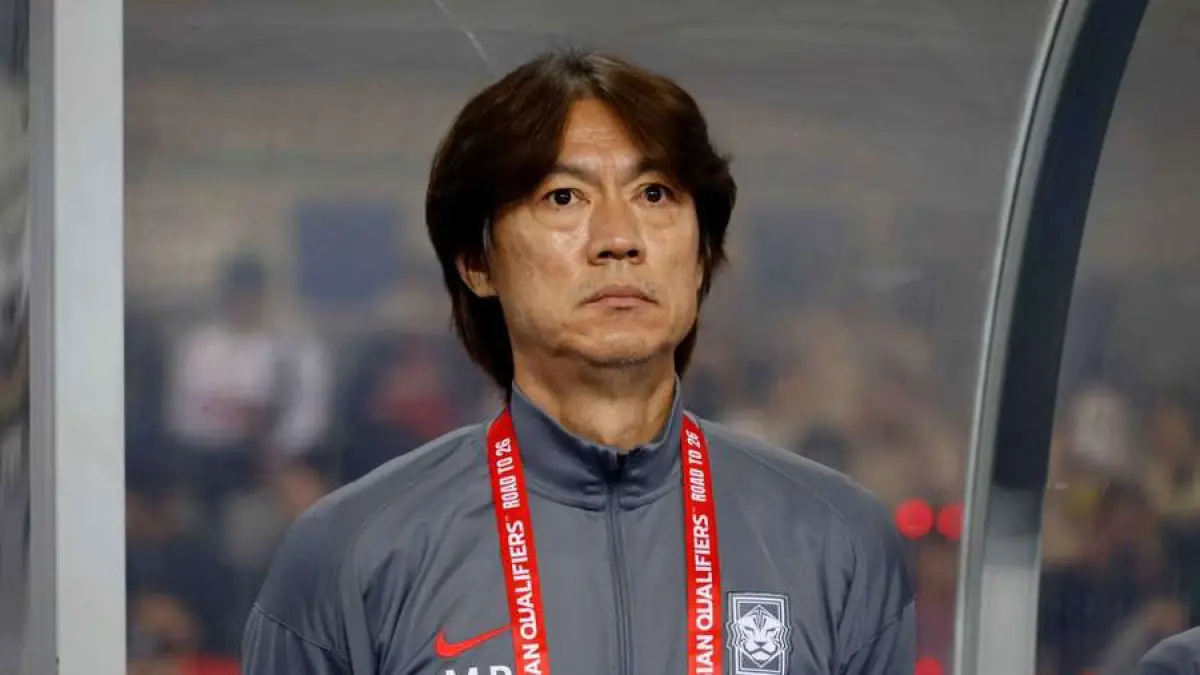 Hong Myung-bo resmi mengundurkan diri sebagai pelatih Timnas Korea Selatan (X @StokeyyG2)