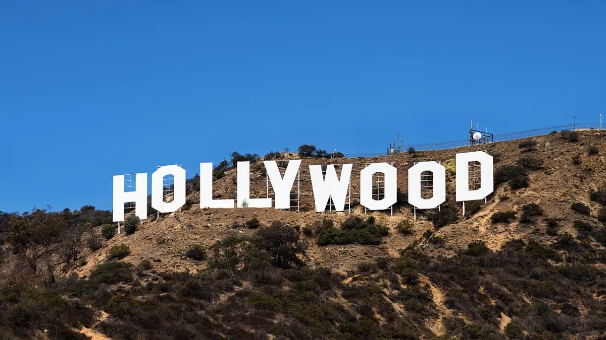 Hollywood sign (wikipedia)
