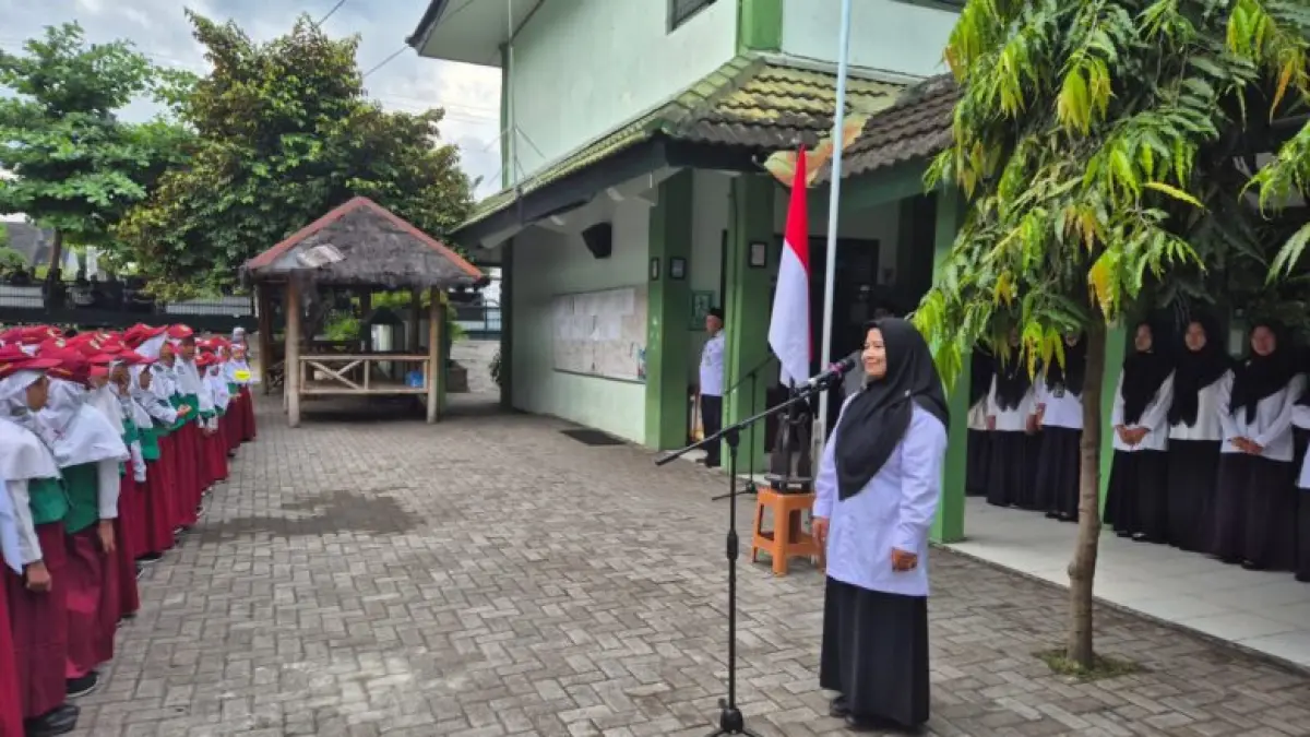 Penyambutan siswa baru di MIN 1 Yogyakarta (Sumber: Kantor Kementerian Agama Kota Yogyakarta - Kemenag)