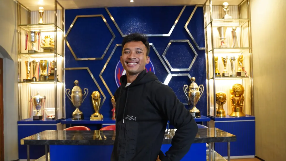Robi Darwis dikenalkan Arema FC. (MO Arema FC)