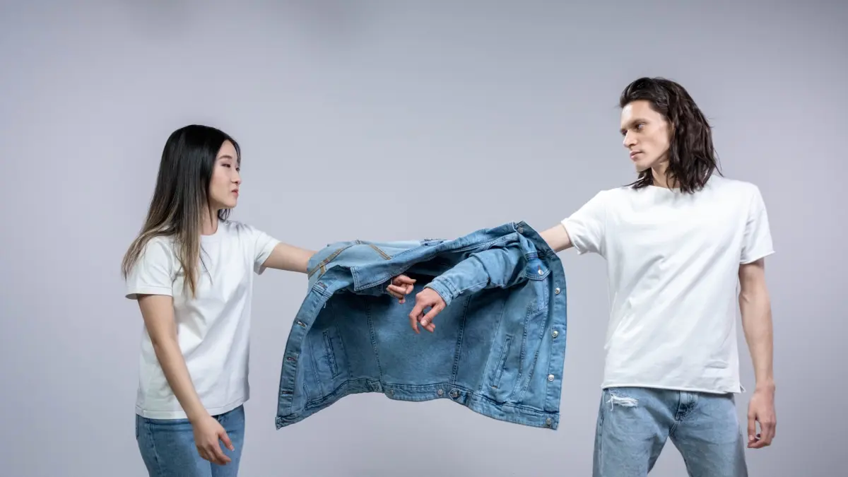 Genderless fashion (Sumber: Pexels/cottonbro studio)
