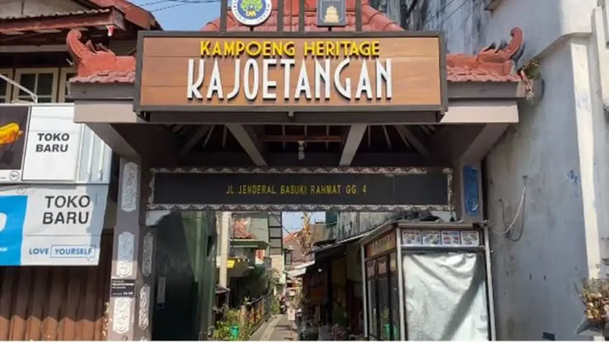 Gerbang masuk Kampung Kayutangan Heritage. (Sumber: Google Maps)
