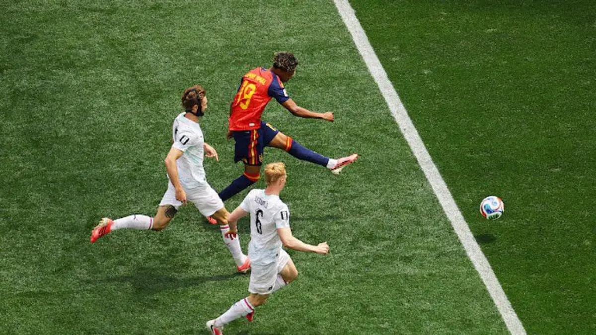 Spanyol unggul 1-0 atas Austria pada babak pertama (google)