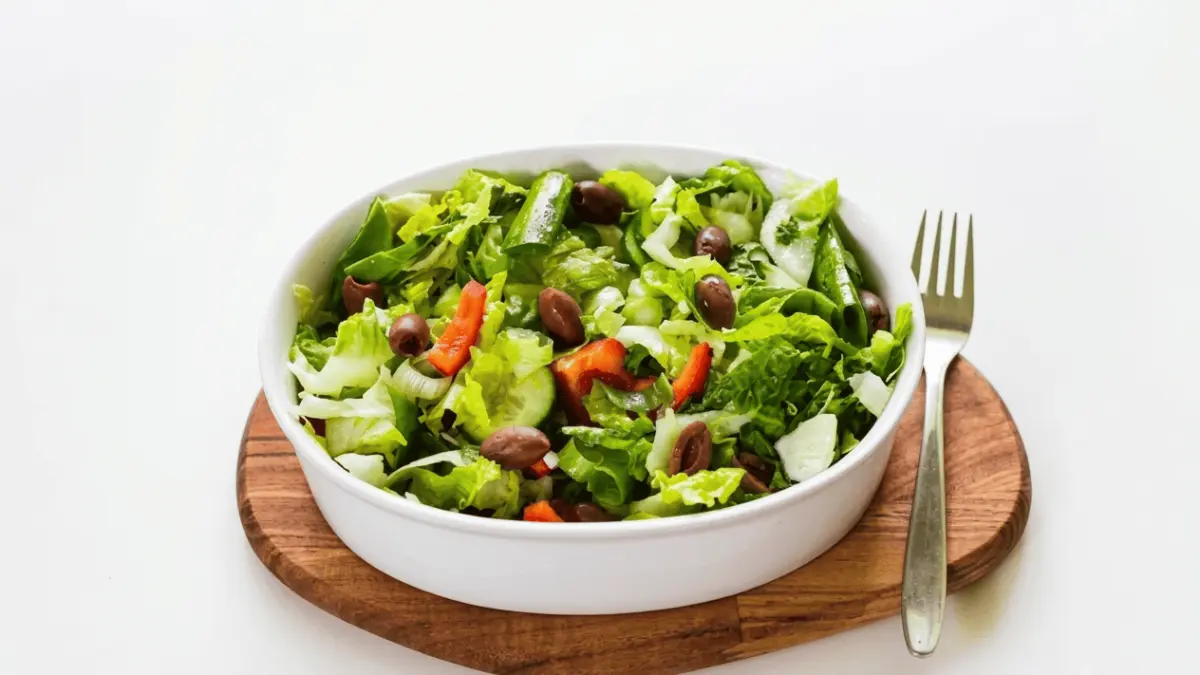 Salad Segar dengan Bahan Berkualitas. (Refresh / Google)