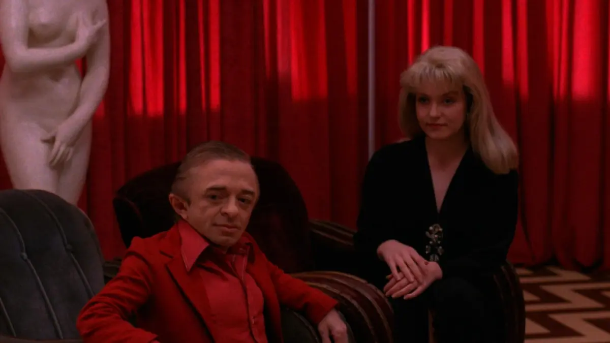 Twin Peaks (Sumber: IMDb)