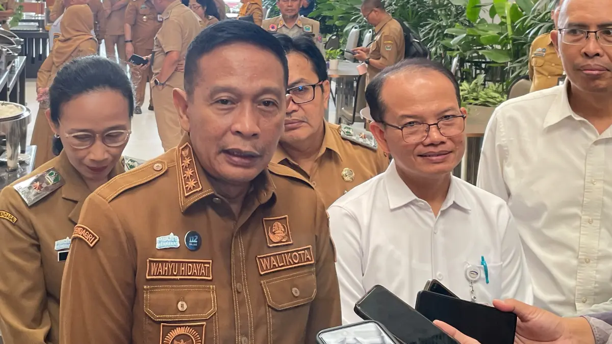 Wali Kota Malang Wahyu Hidayat menyatakan kesiapan antisipasi perilaku LGBT sesuai instruksi pemerintah pusat. (Andika Satria/Radar Malang)