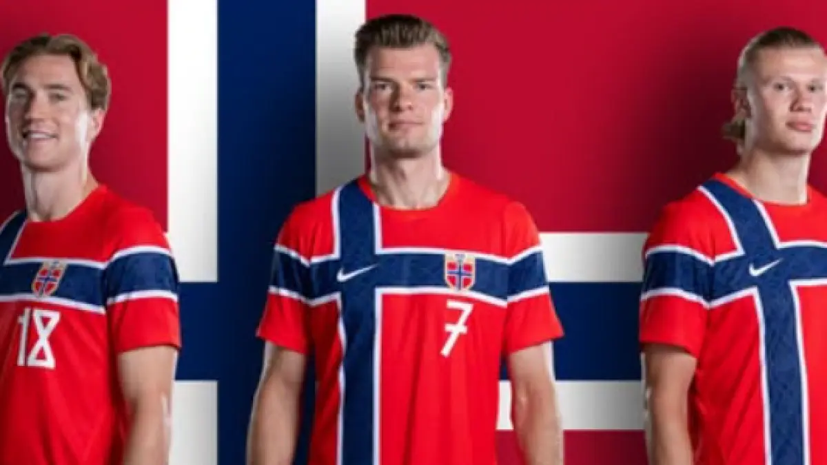 Erling Haaland, Alexander Sørloth, dan Kristian Thorstvedt mengikuti jejak ayah mereka yang tampil di Piala Dunia 1994 (Facebook @FIFA Museum)