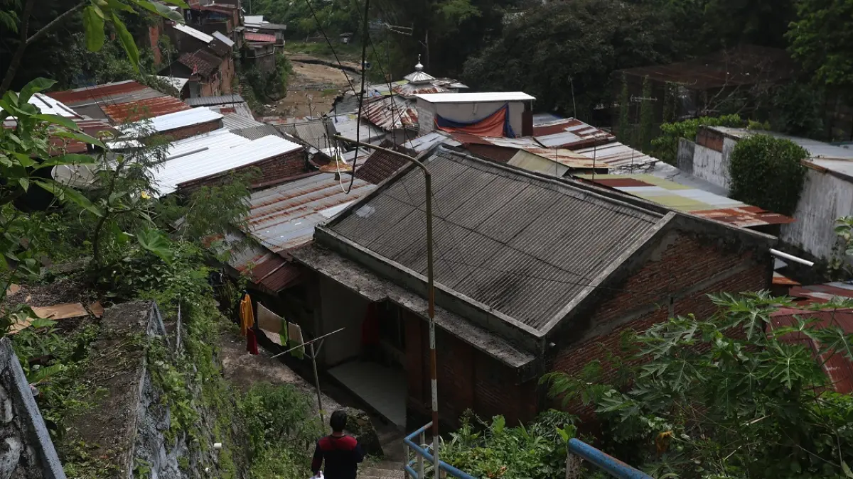 BANYAK PENYEBABNYA: Beberapa titik di Kelurahan Kiduldalem, Kecamatan Klojen masuk area rawan bencana. (Darmono/Radar Malang)