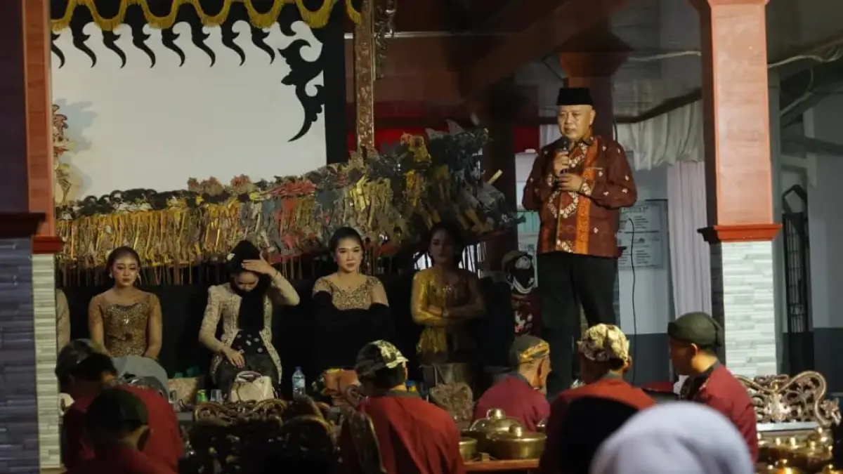 Bupati Malang Sanusi menghadiri Bersih Desa Donowarih, Kecamatan Karangploso, beberapa waktu lalu, (Istimewa)