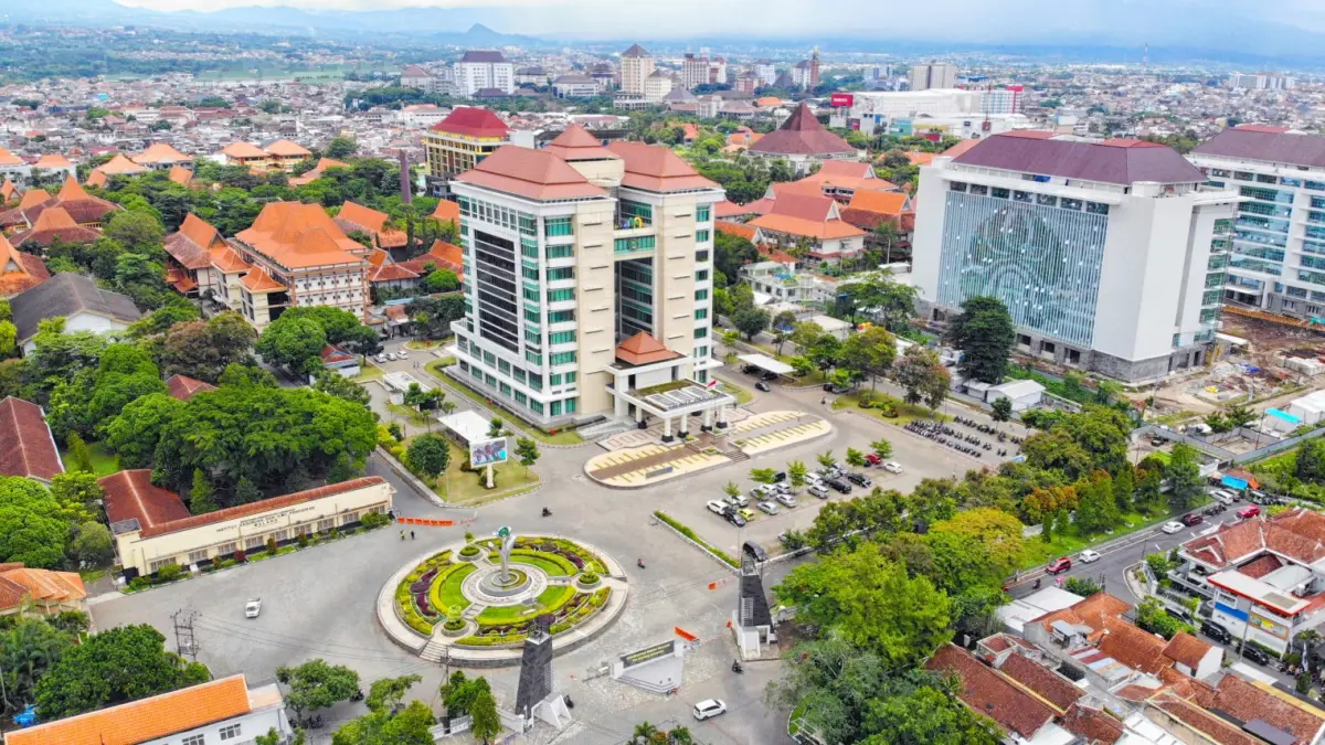 Gambar kampus Universitas Negeri Malang (Sumber: Laman Universitas Negeri Malang)